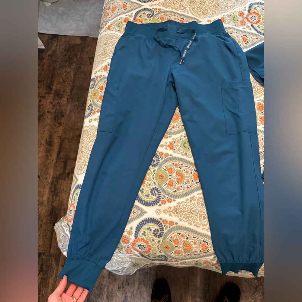 Women’s Scrub Jogger Pants